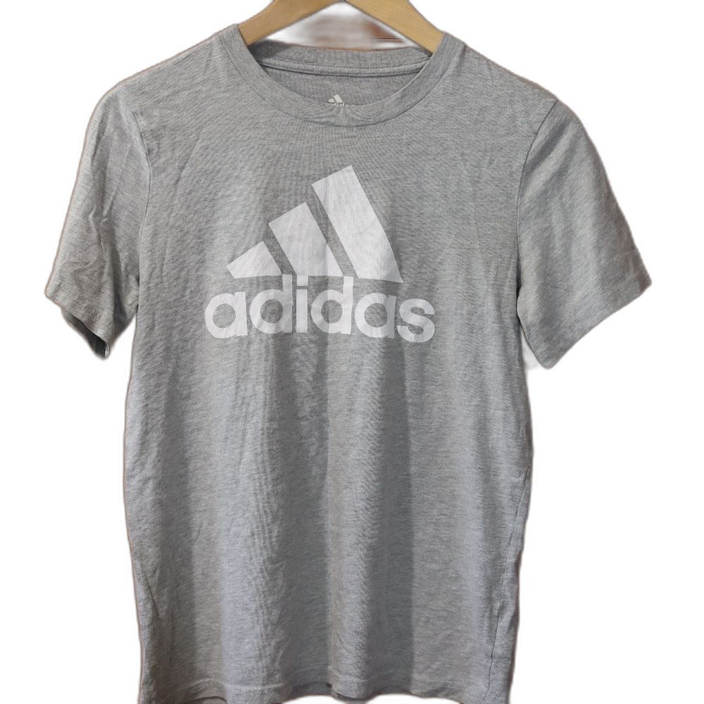 Adidas Gray Short Sleeve Tee Athletic Style Medium
